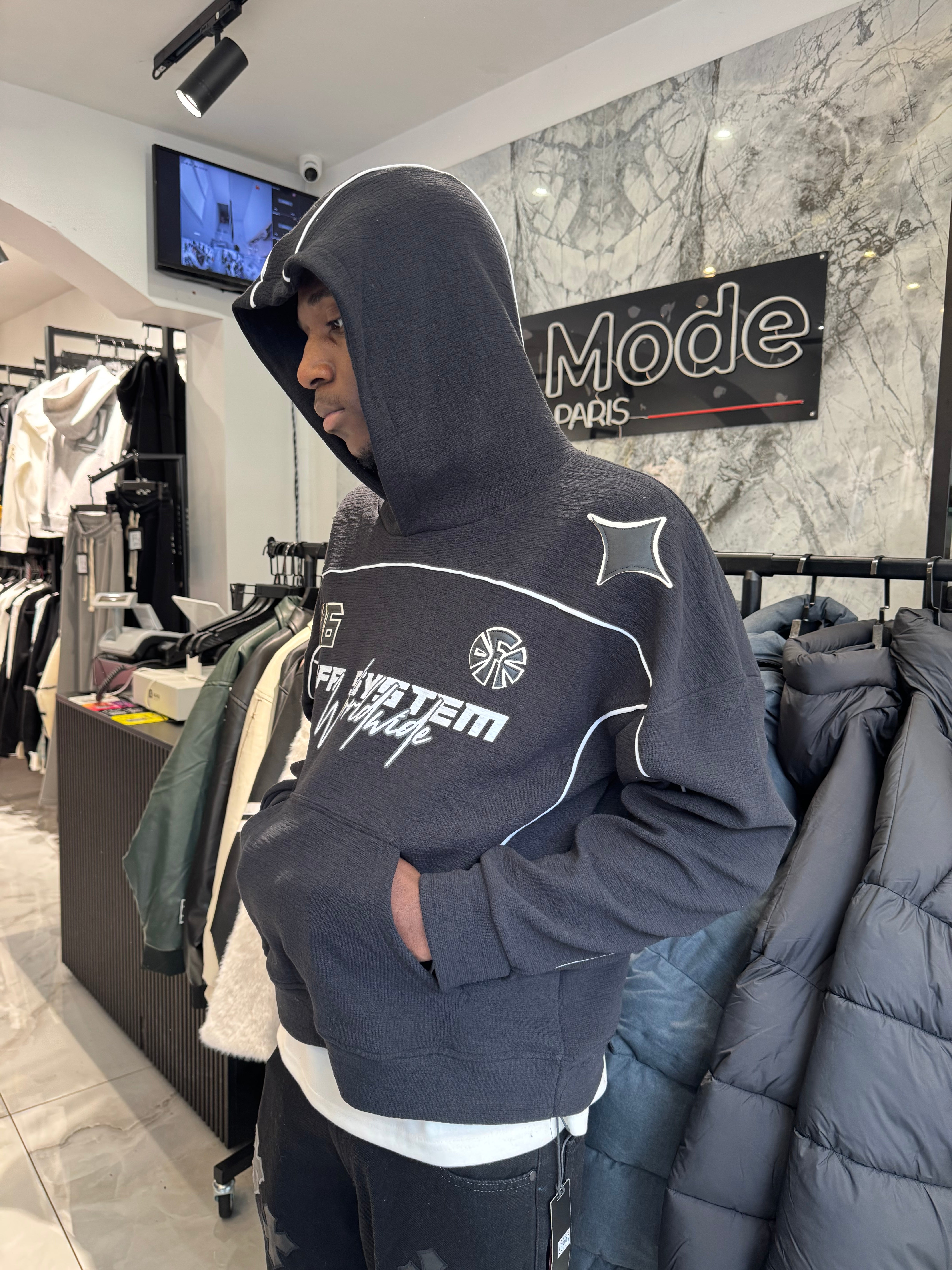 Sweat a capuche 46 off système