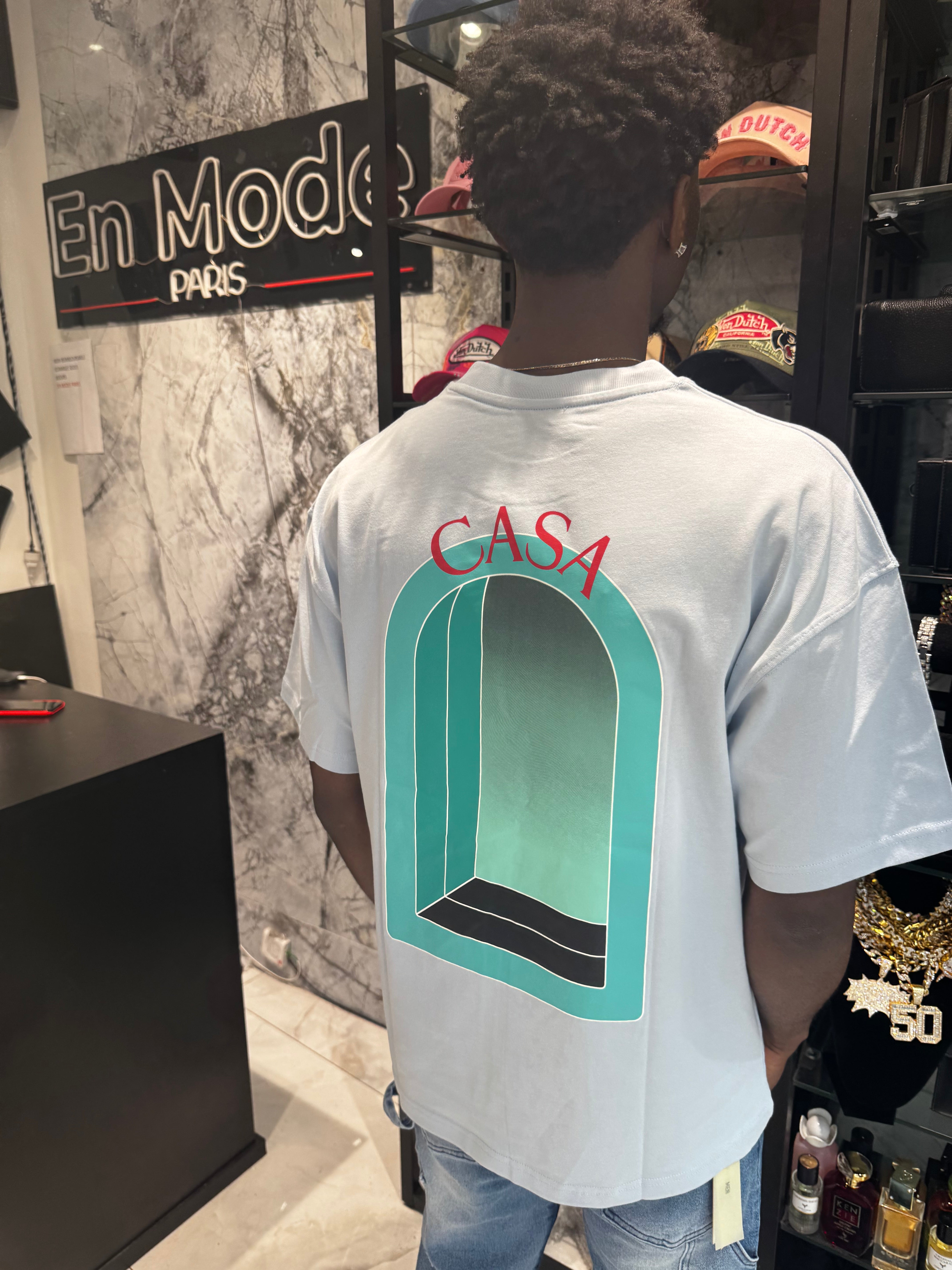 T-shirt bleu