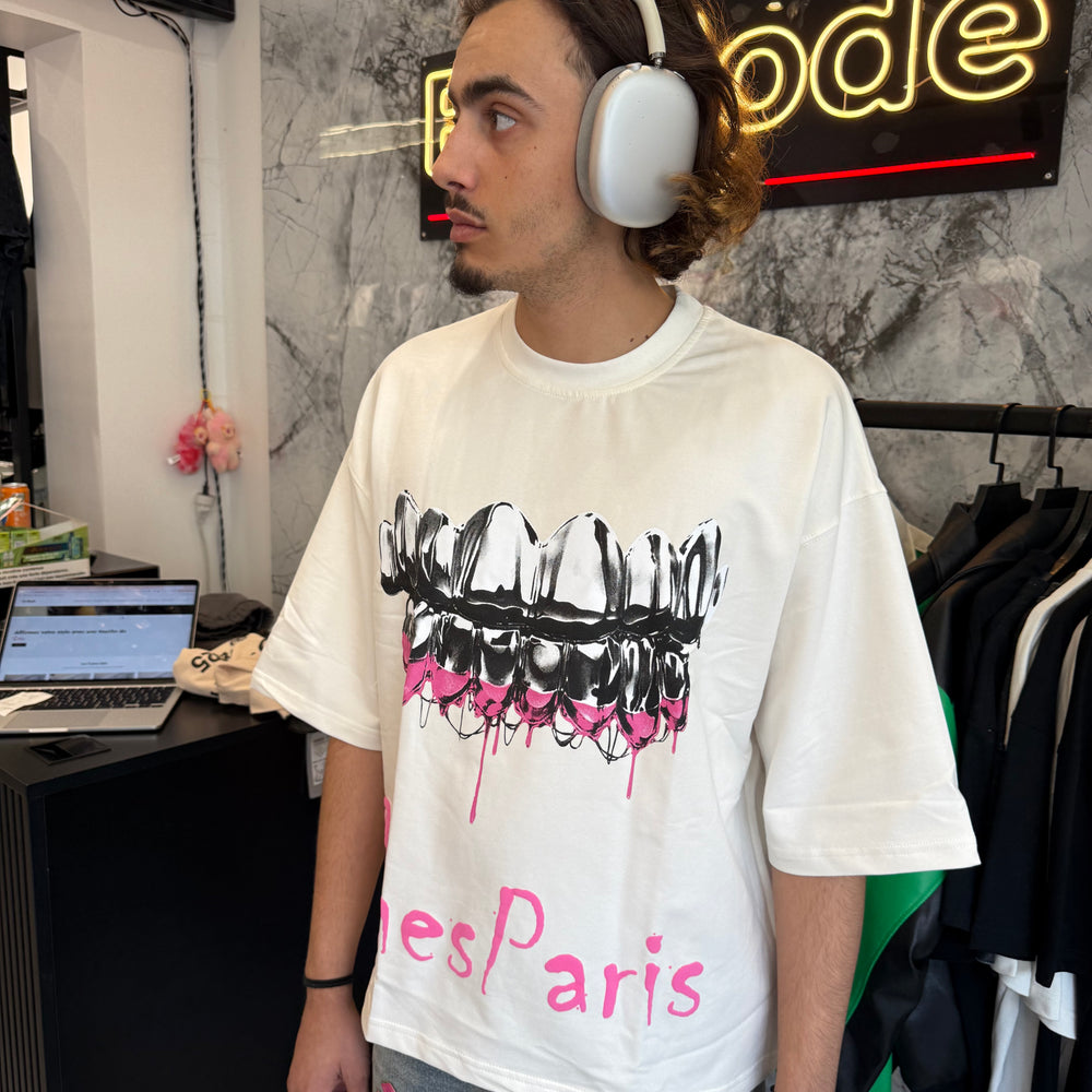 
                  
                    Outfit Jean Chrome + T shirt
                  
                