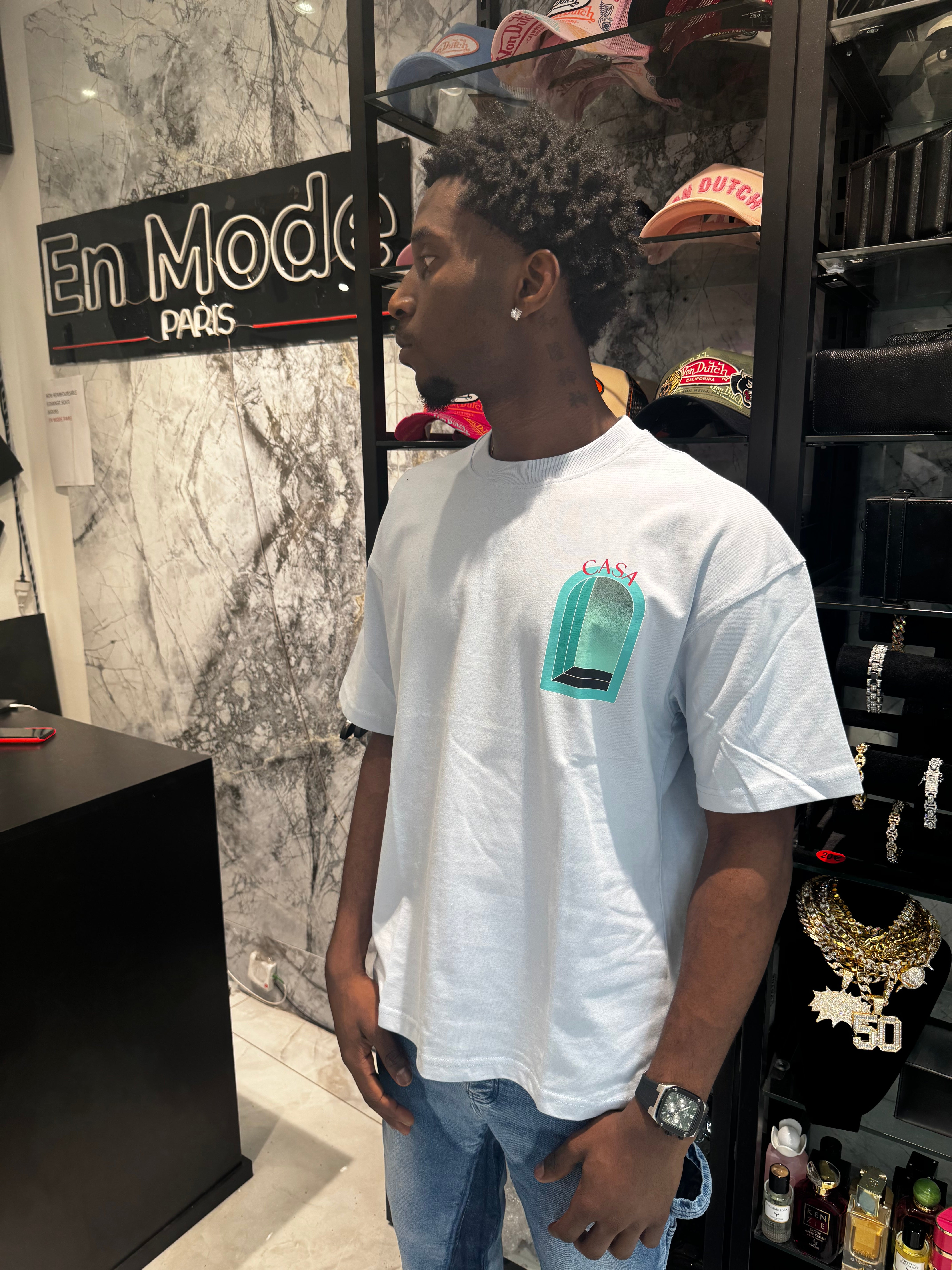 T-shirt bleu