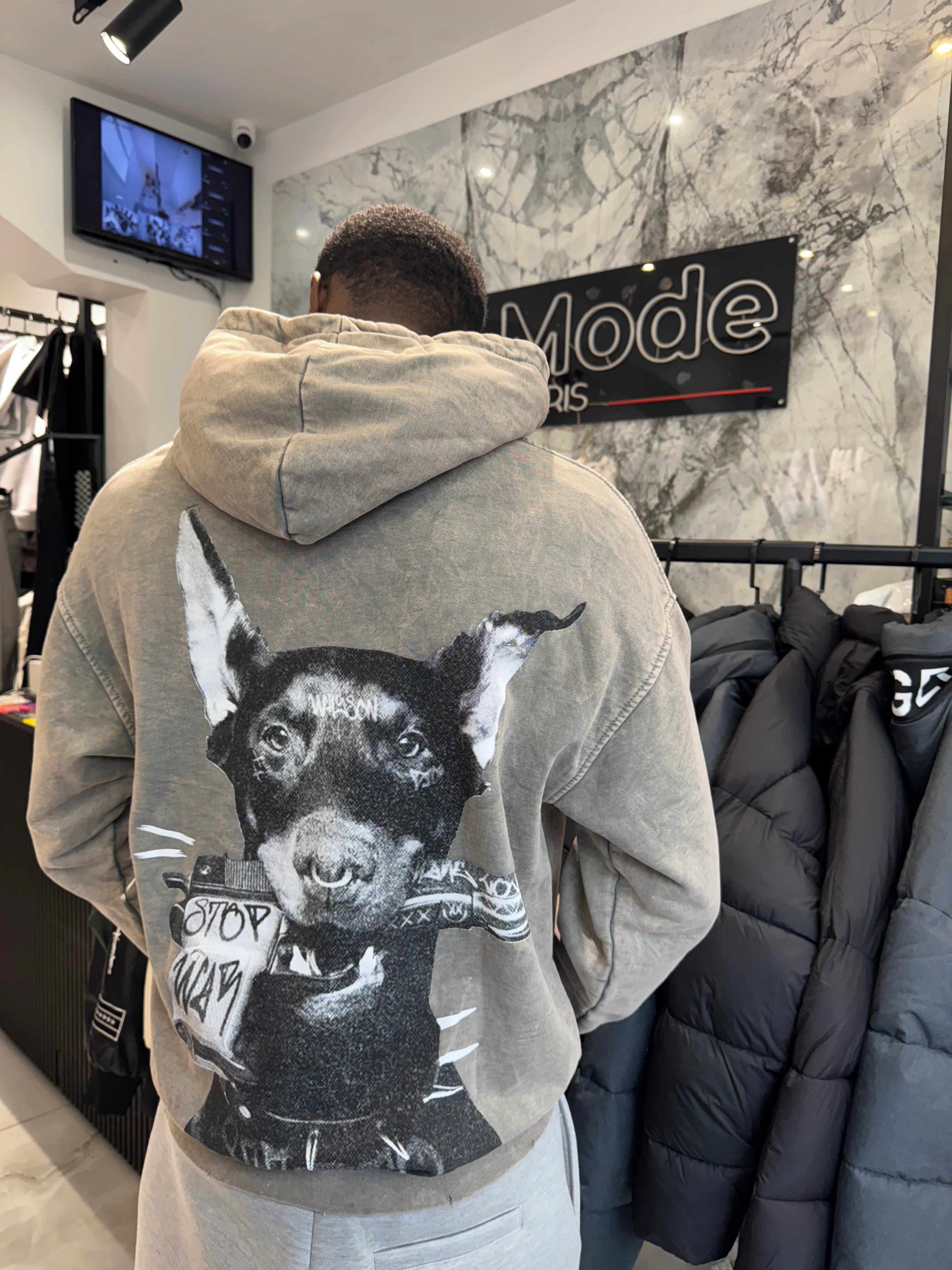 Sweat Riches Paris Motif