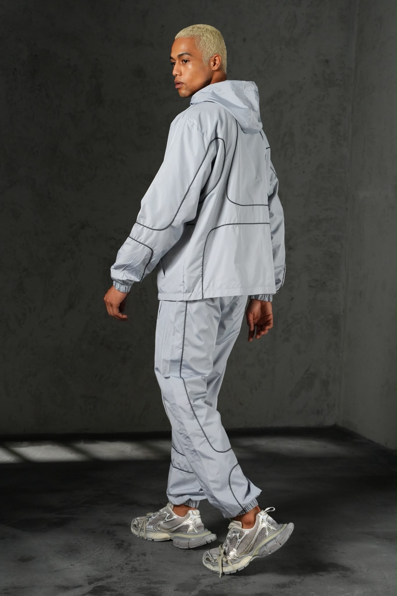 Ensemble Efficace Gris