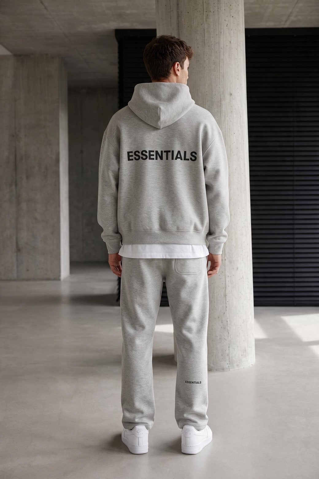 Ensemble Essentials Gris