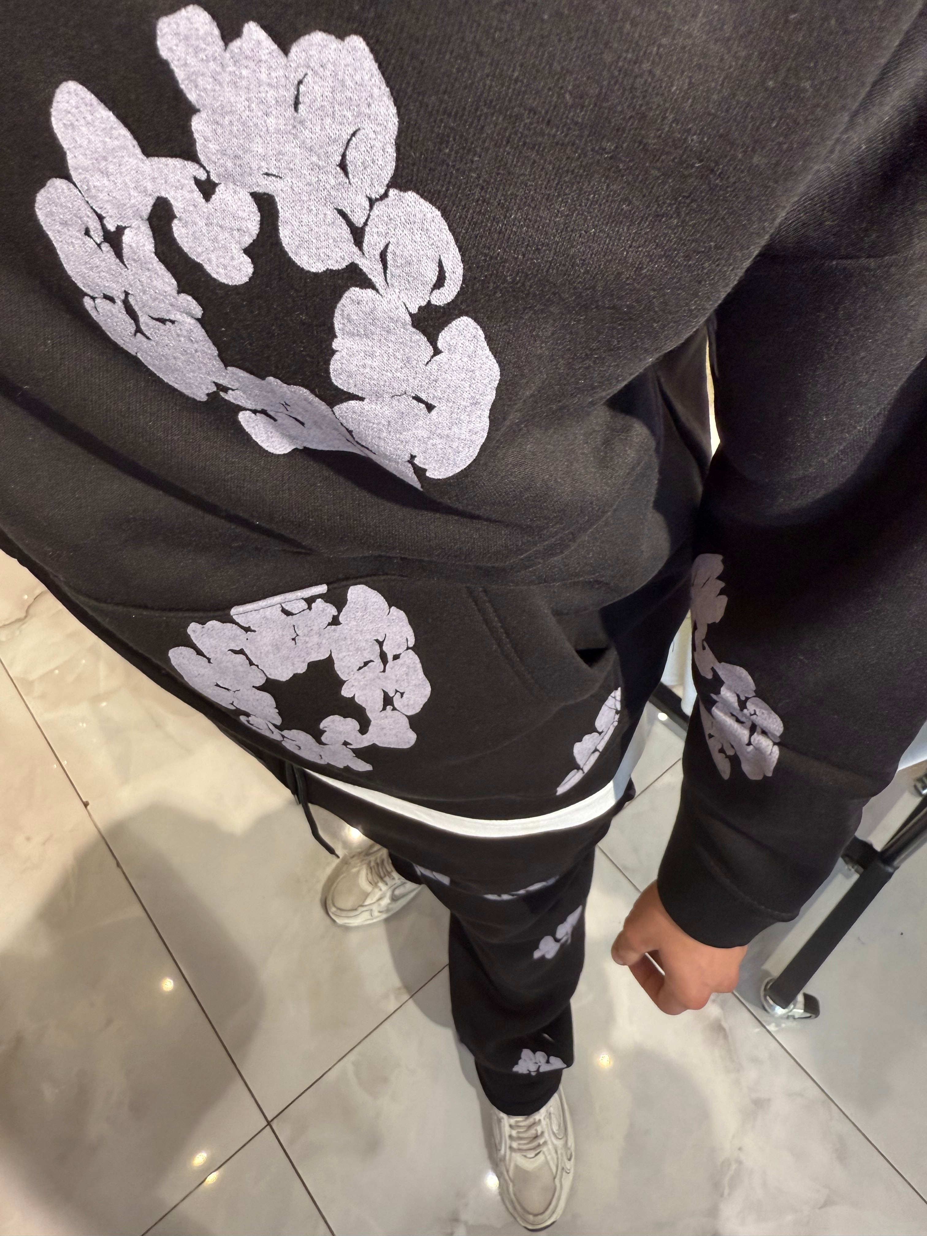 Ensemble Flower Black Grey 2.0
