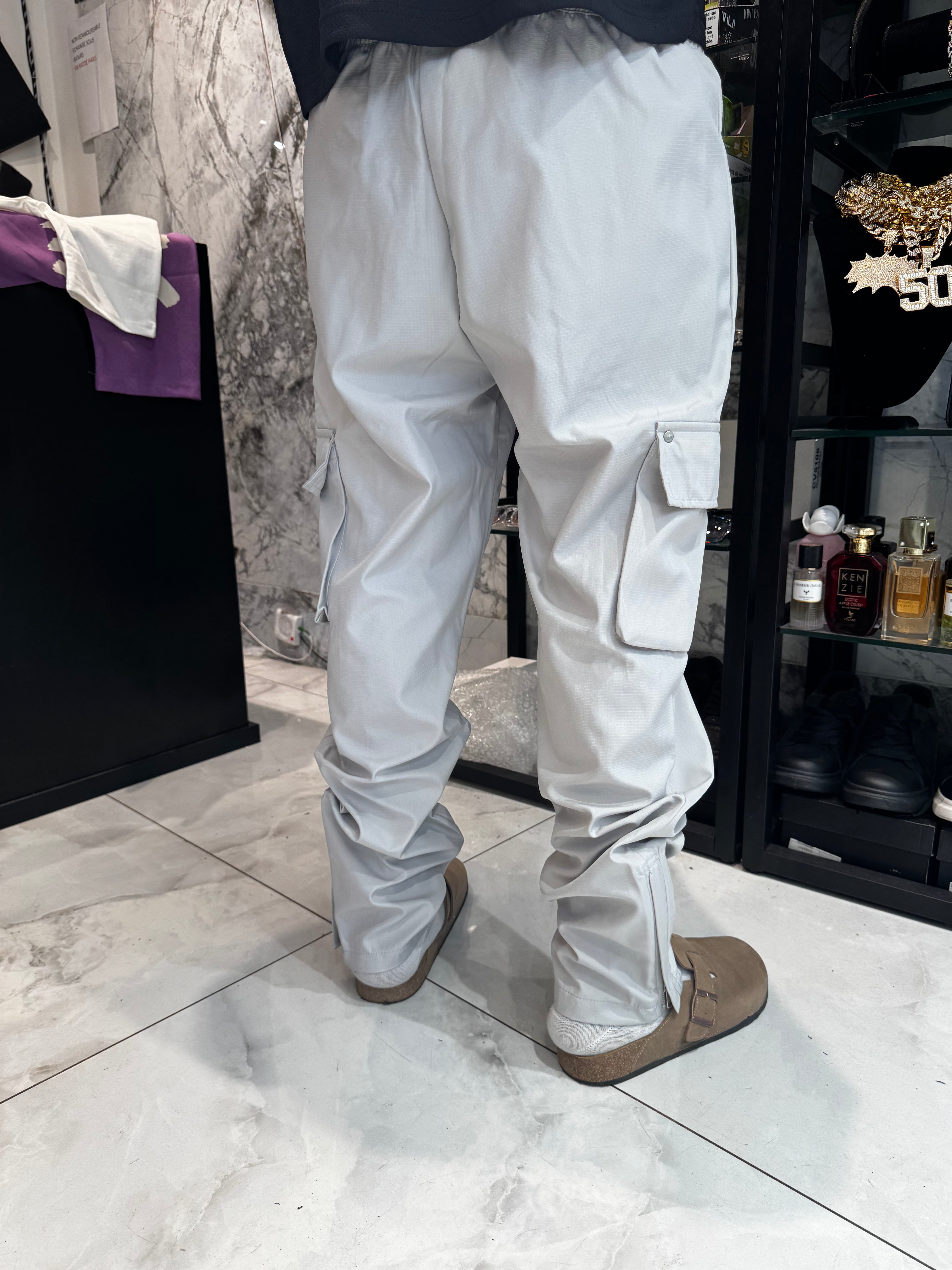Cargo gris