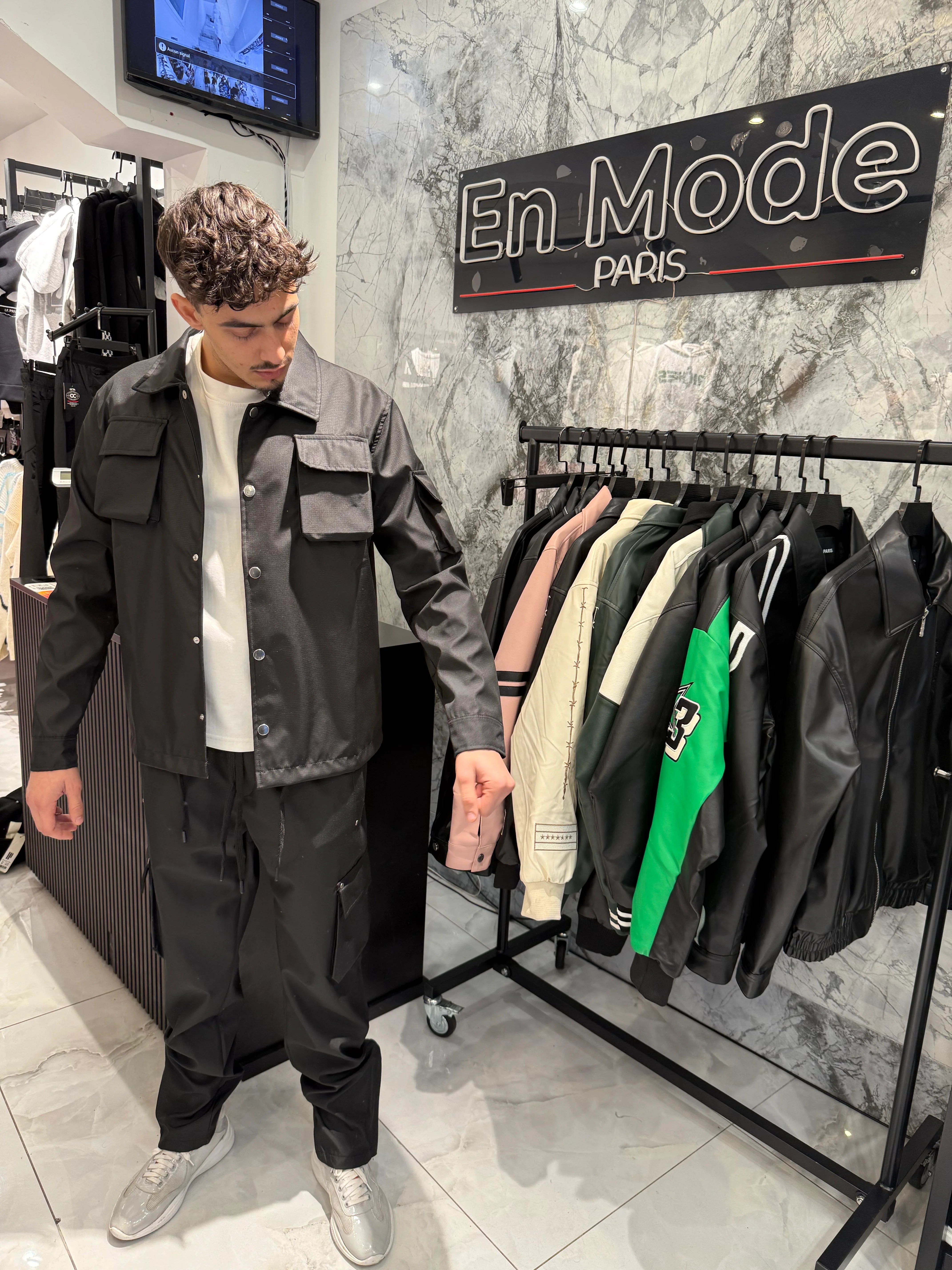 Ensemble Cargo Noir