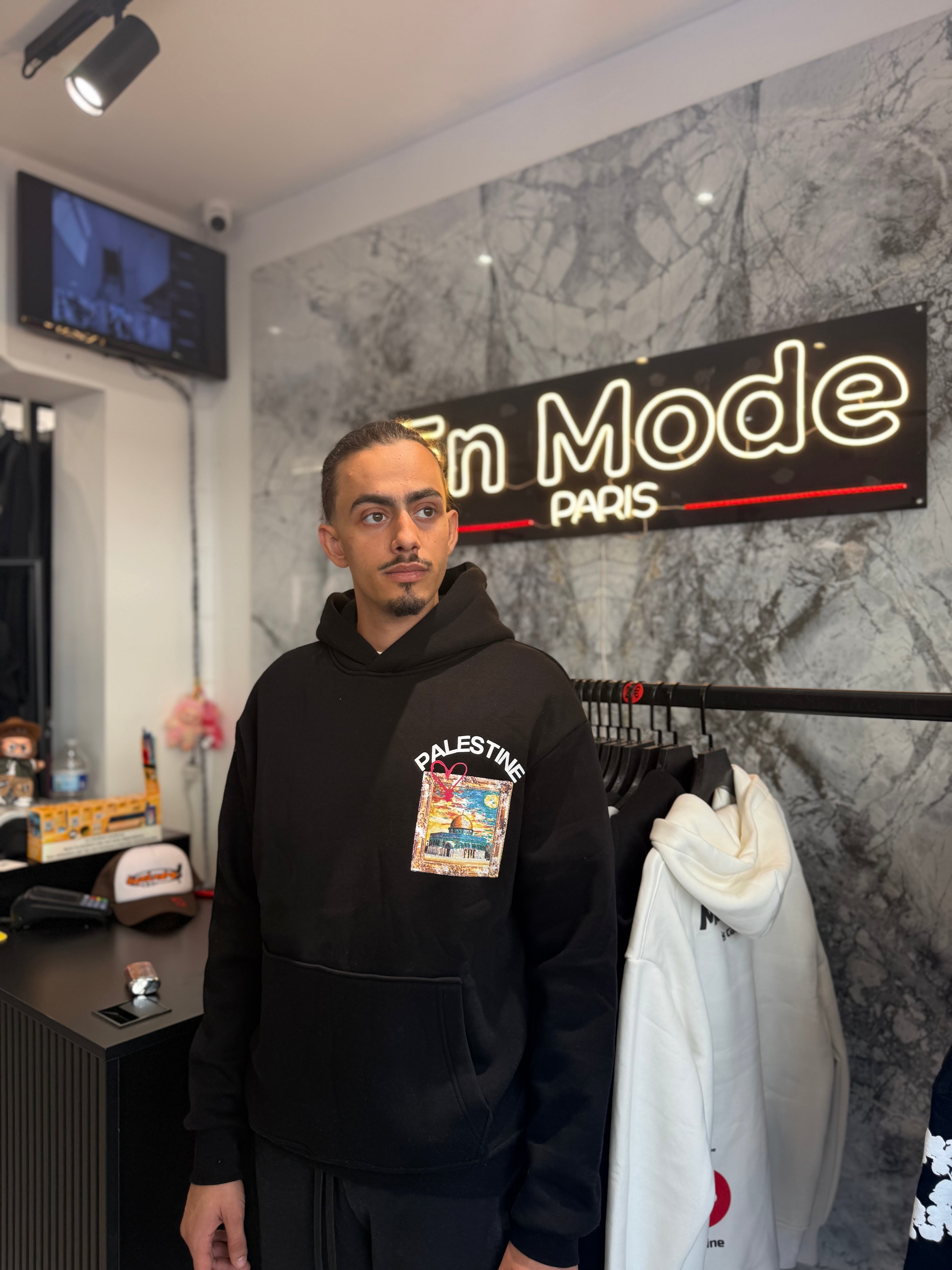 Sweat Palestine Mina Noir