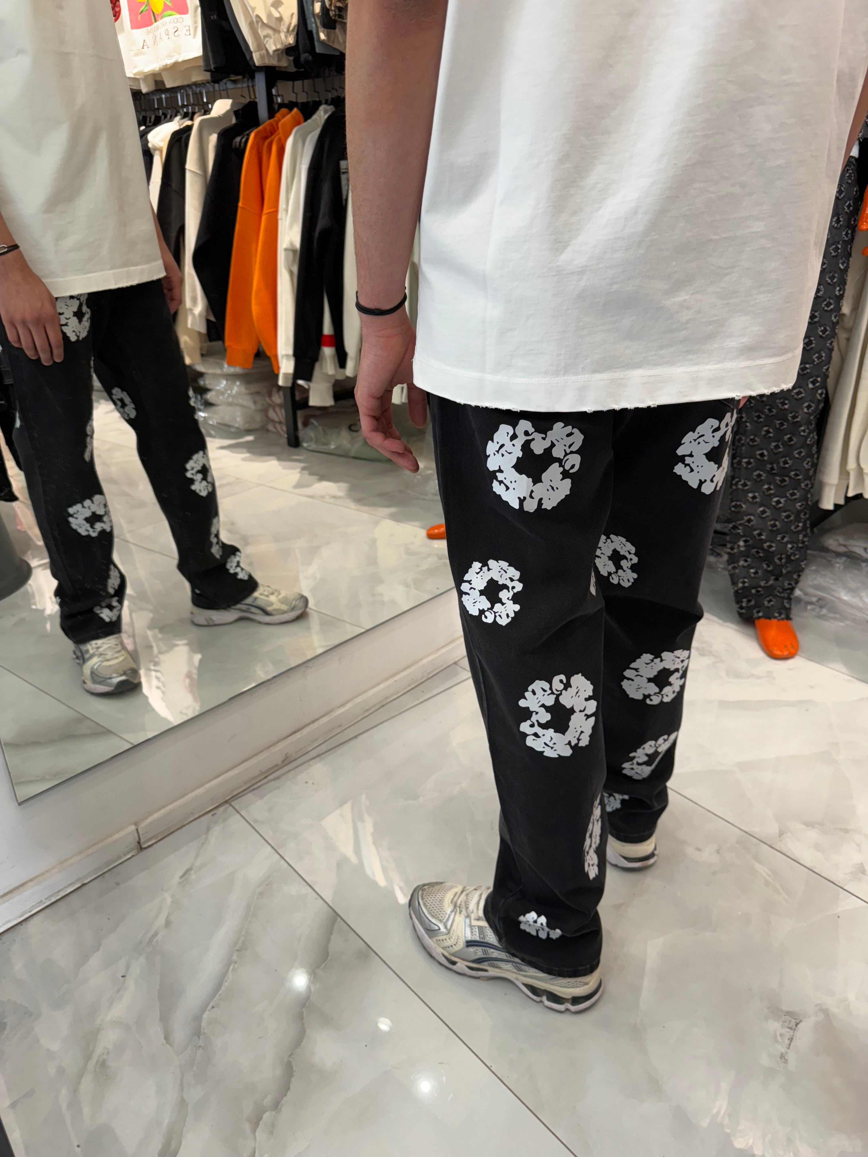 Jean Flower Noir Easy