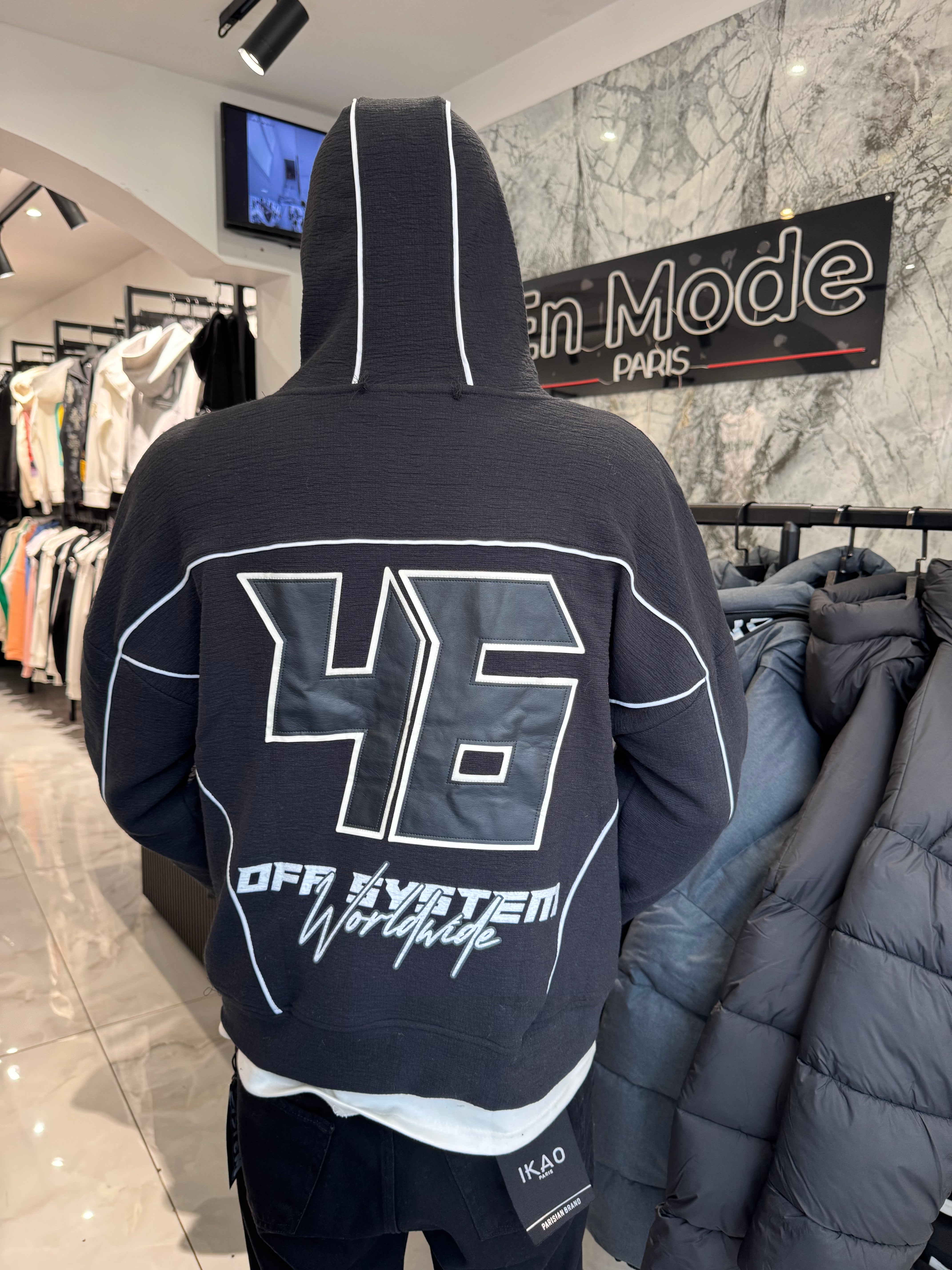 Sweat a capuche 46 off système