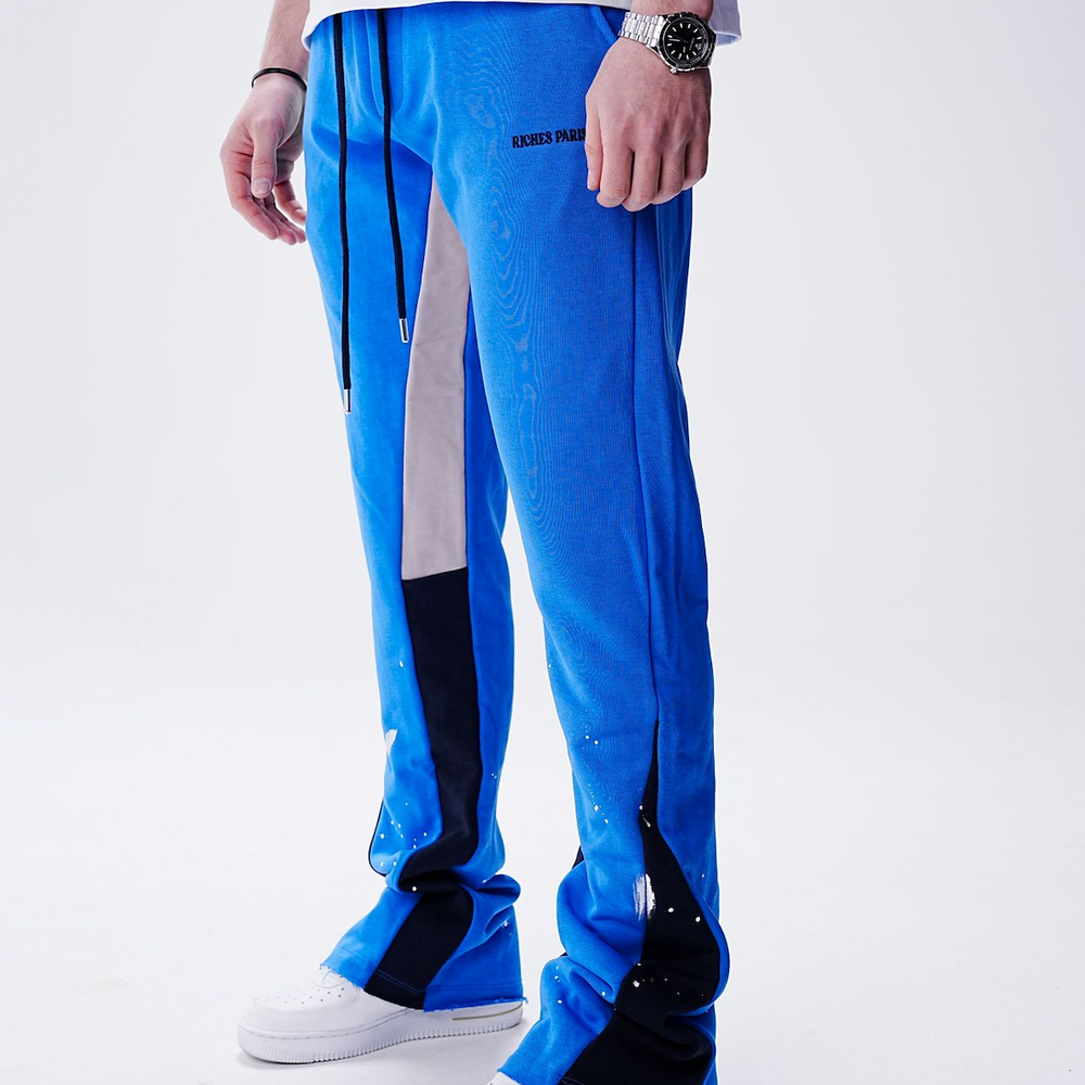 
                  
                    Jogging Flar Bleu Taches
                  
                