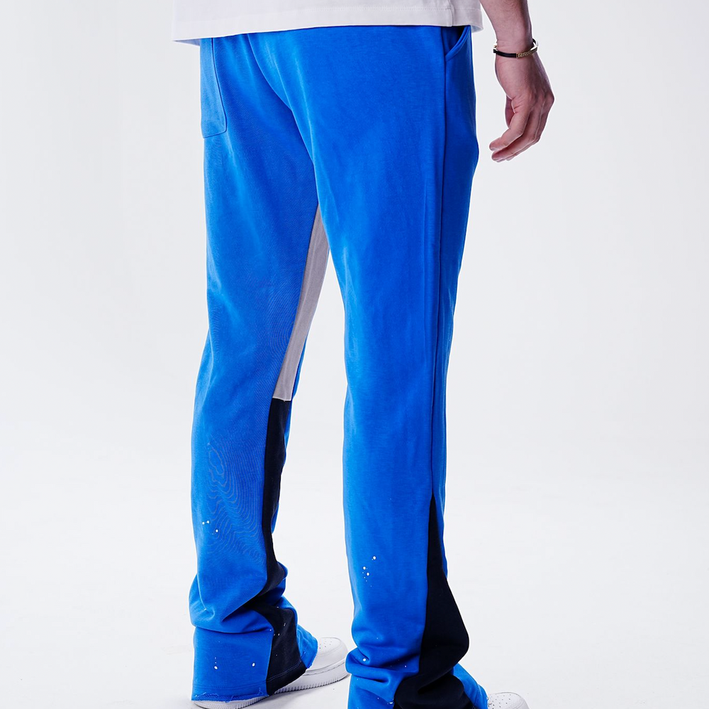 
                  
                    Jogging Flar Bleu Taches
                  
                