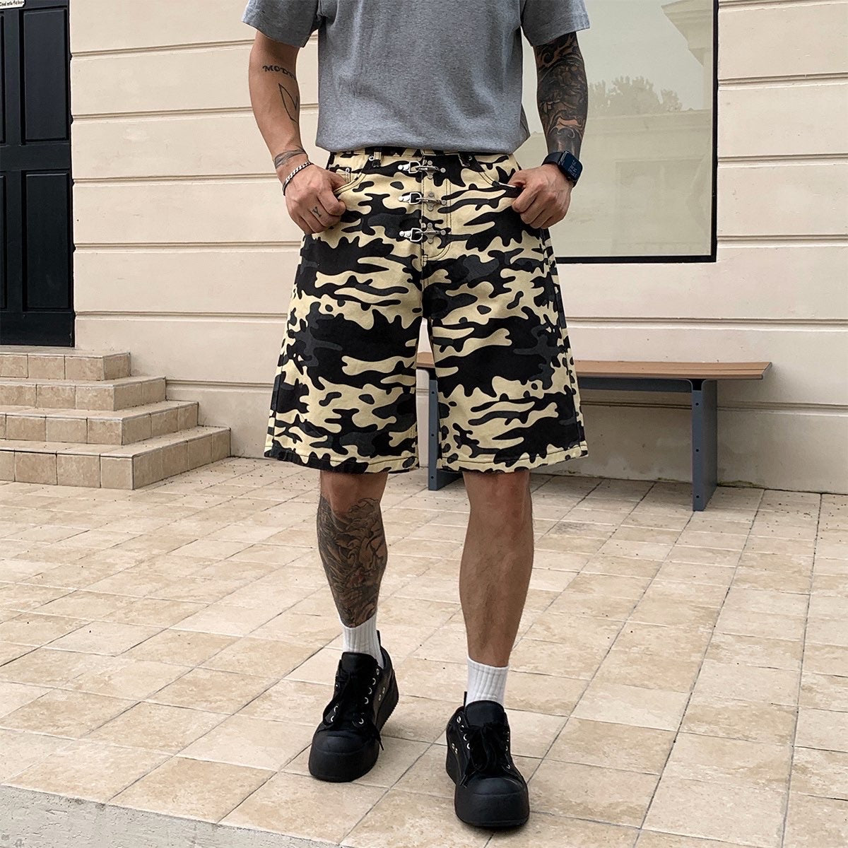 Short Camouflage