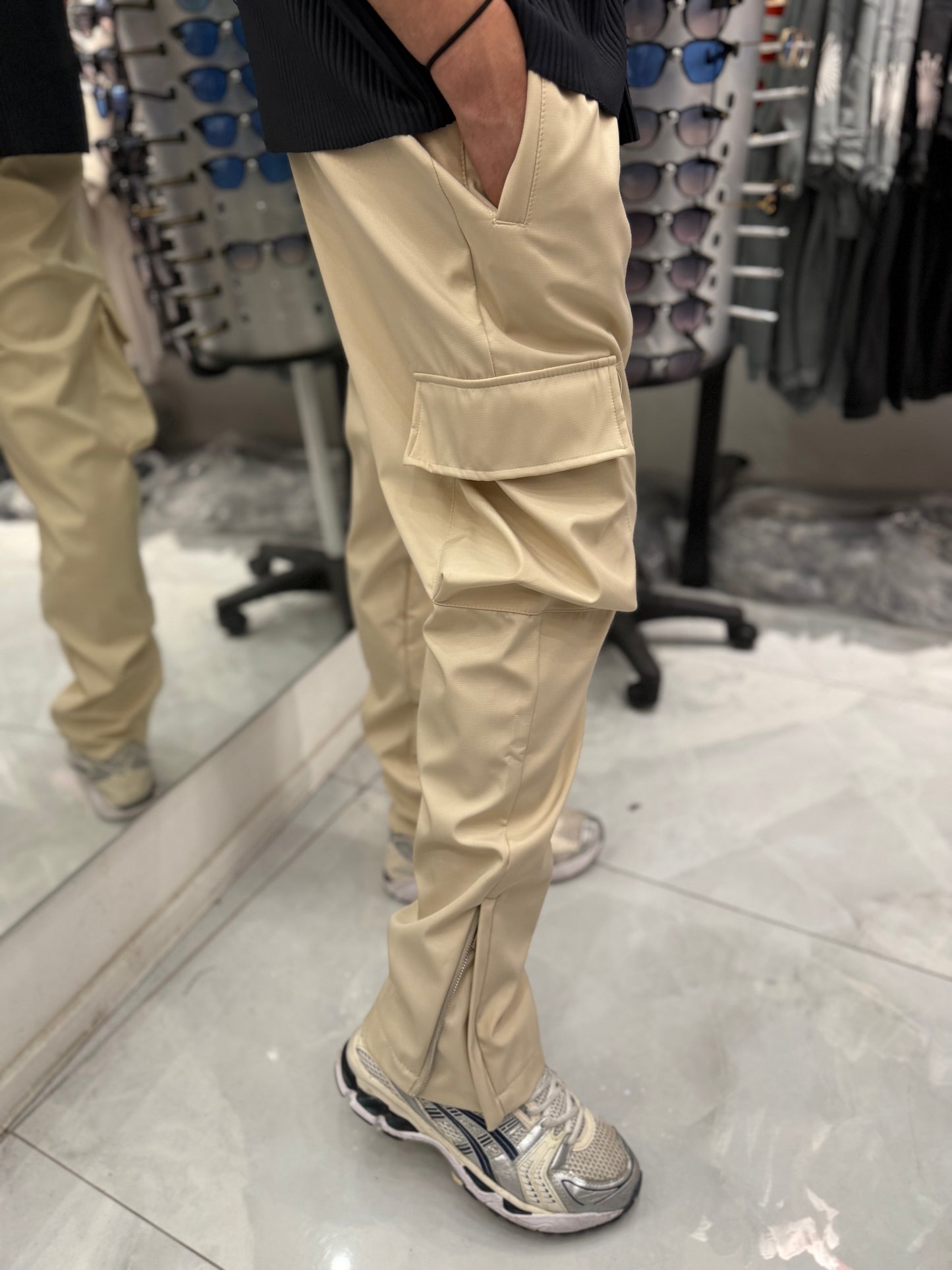Cargo Og Beige