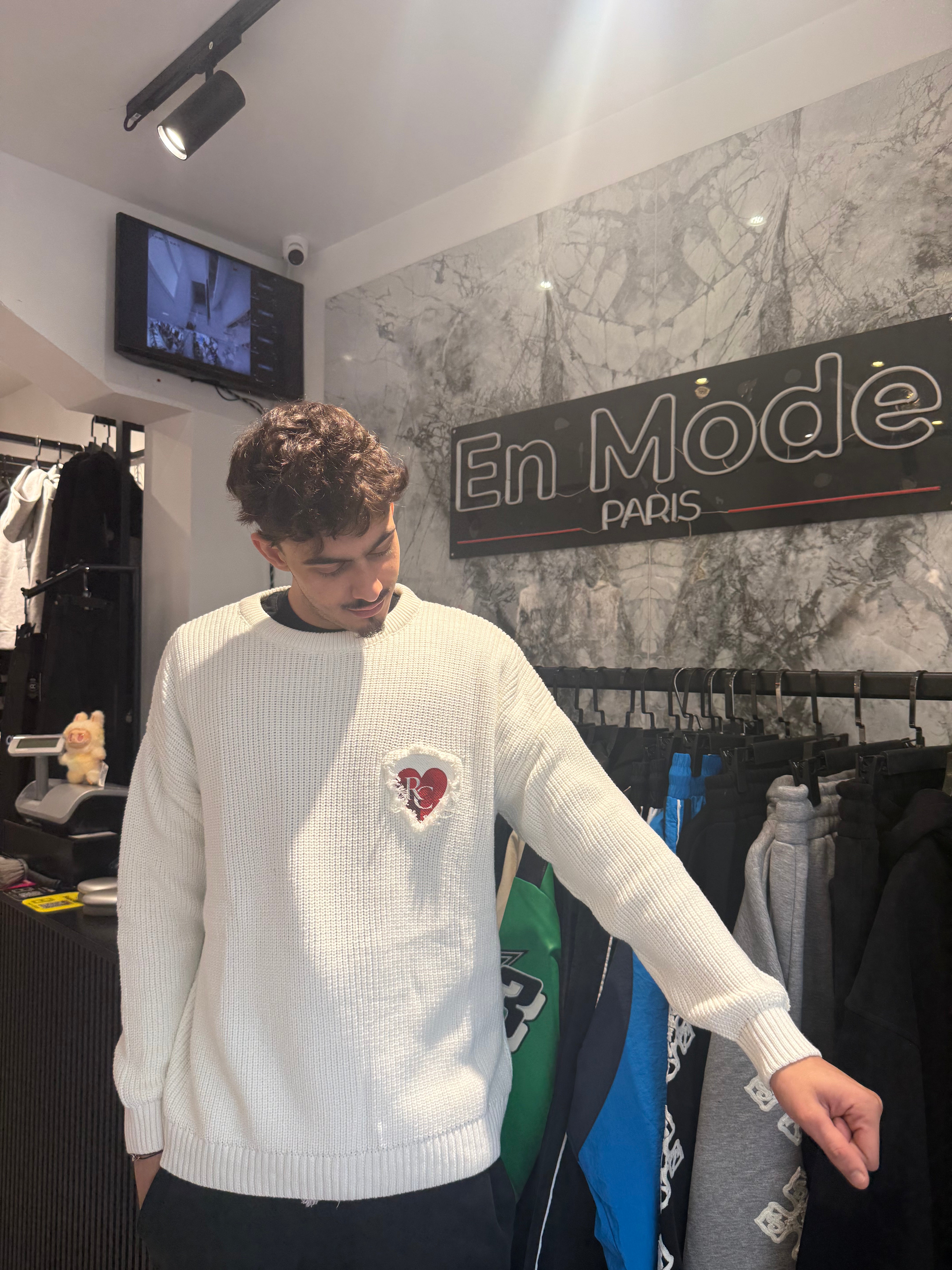 Pull Épais Coeur Blanc