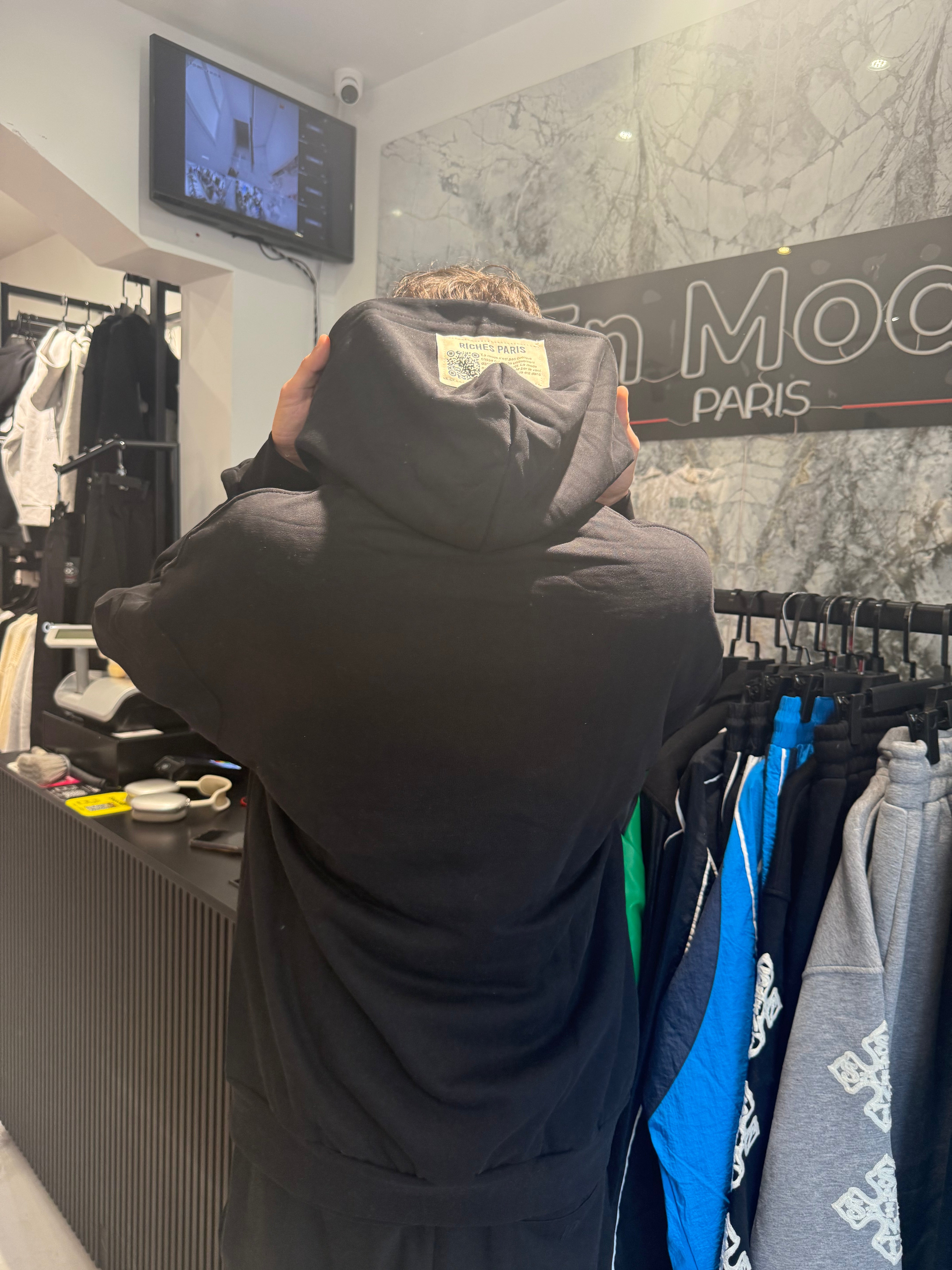 Sweat No Colors Riches Paris