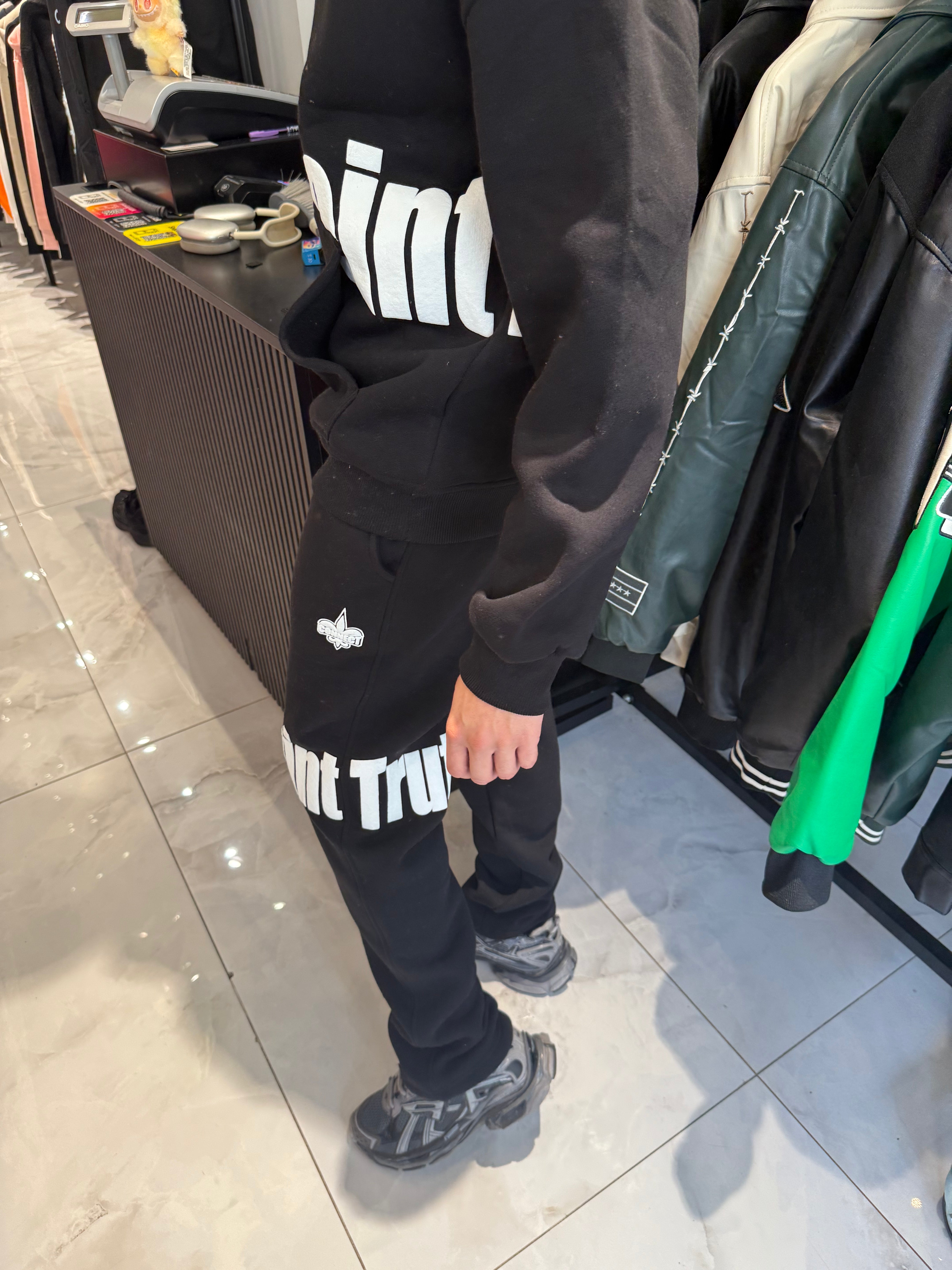 Ensemble Noir Saint Broken Pic